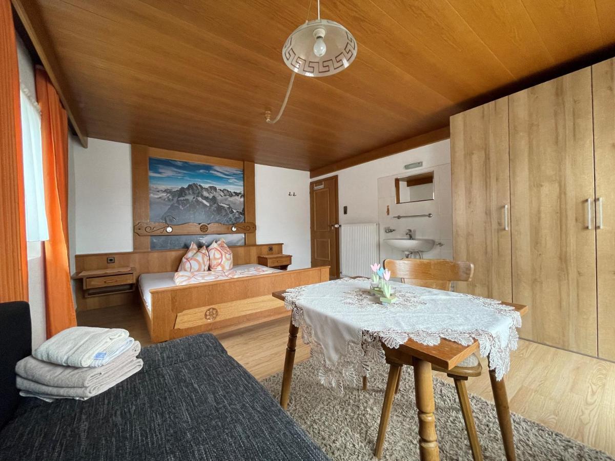 Appartements Alpenblick フィンケンベルク エクステリア 写真